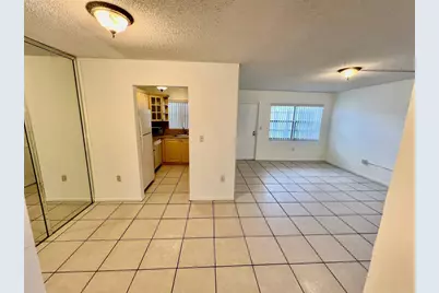 13500 NE 3rd Court #412, Miami, FL 33161 - Photo 5