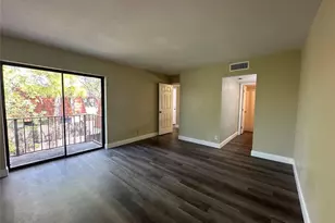 2095 White Pine Cir, Greenacres, FL 33415 - Photo 5