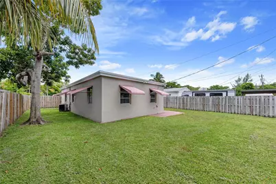 2071 NE 180th Street, North Miami Beach, FL 33162 - Photo 33