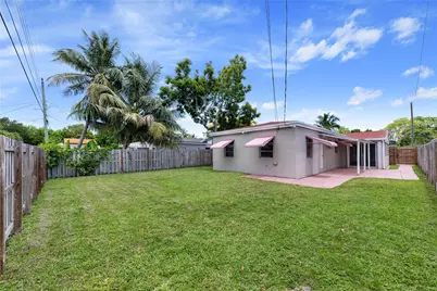 2071 NE 180th Street, North Miami Beach, FL 33162 - Photo 35