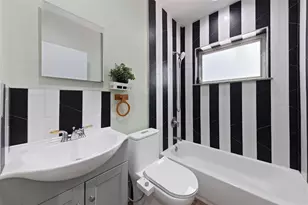 2071 NE 180th St, North Miami Beach, FL 33162 - Photo 21