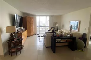 3530 Mystic Pointe Dr, Aventura, FL 33180 - Photo 23