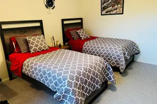 800 NE 195th St, Miami, FL 33179 - Photo 47