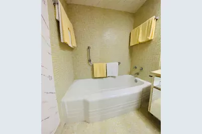 800 NE 195th Street #307, Miami, FL 33179 - Photo 41