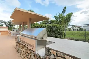 800 NE 195th St, Miami, FL 33179 - Photo 61