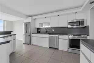 3233 NE 32nd Ave, Fort Lauderdale, FL 33308 - Photo 11