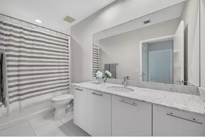 950 Brickell Bay Drive #5205, Miami, FL 33131 - Photo 17