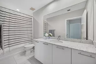 950 Brickell Bay Dr, Miami, FL 33131 - Photo 17