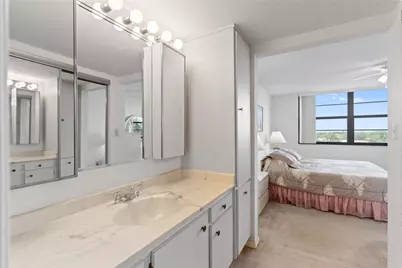 900 Colony Point Circle #511, Pembroke Pines, FL 33026 - Photo 19