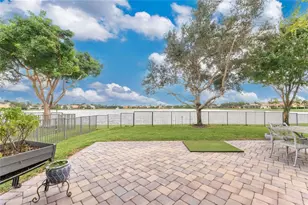 3460 Princeton Dr, Wellington, FL 33414 - Photo 29