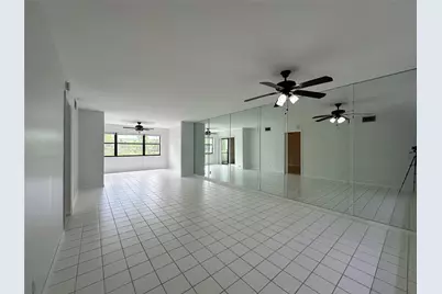 7673 Tahiti Lane #105, Lake Worth, FL 33467 - Photo 5