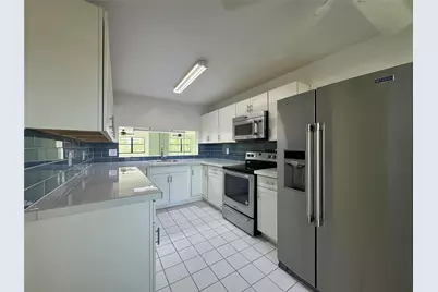 7673 Tahiti Lane #105, Lake Worth, FL 33467 - Photo 3