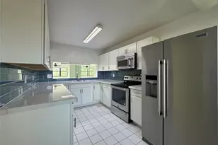 7673 Tahiti Ln, Lake Worth, FL 33467 - Photo 3