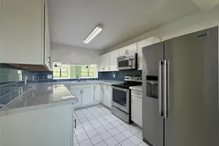 7673 Tahiti Ln, Lake Worth, FL 33467 - Photo 3