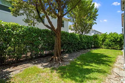 450 Greensboro Way, Boynton Beach, FL 33435 - Photo 29
