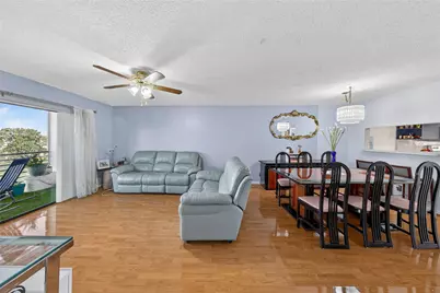 10145 Sunrise Lakes Boulevard #406, Sunrise, FL 33322 - Photo 5