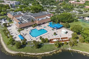 10145 Sunrise Lakes Blvd, Sunrise, FL 33322 - Photo 25