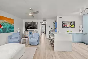 808 SE 7th St, Deerfield Beach, FL 33441 - Photo 5