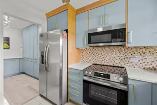 808 SE 7th St, Deerfield Beach, FL 33441 - Photo 11