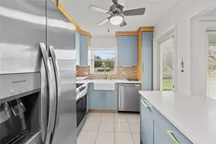 808 SE 7th St, Deerfield Beach, FL 33441 - Photo 23