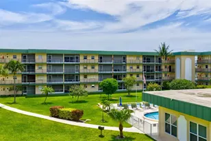 808 SE 7th St, Deerfield Beach, FL 33441 - Photo 7