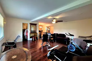 1390 NW 70th Ln, Margate, FL 33063 - Photo 11