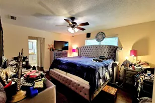 1390 NW 70th Ln, Margate, FL 33063 - Photo 21