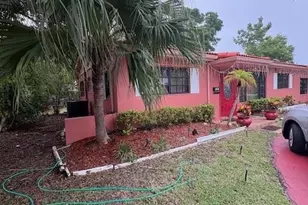 9281 Martinique Dr, Miami, FL 33189 - Photo 1