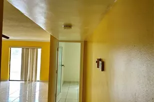 5900 NW 17th Pl, Sunrise, FL 33313 - Photo 9