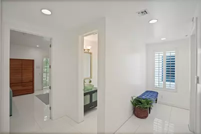 347 Oak Street #B1, Hollywood, FL 33019 - Photo 5