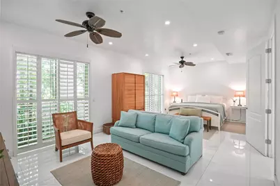 347 Oak Street #B1, Hollywood, FL 33019 - Photo 7