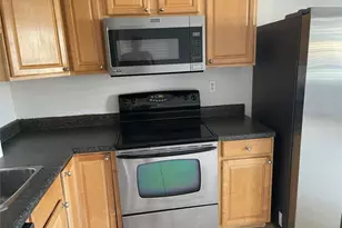 4051 NE 13th Ave, Oakland Park, FL 33334 - Photo 13