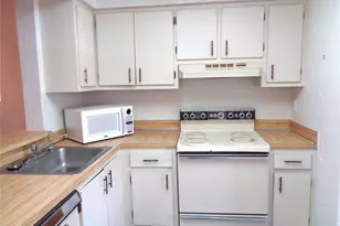 7320 Lake Cir Dr, Margate, FL 33063 - Photo 5