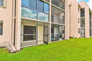 10304 Sunrise Lakes Blvd, Sunrise, FL 33322 - Photo 27