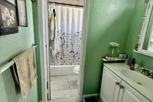 5601 Blueberry Ct, Lauderhill, FL 33313 - Photo 13