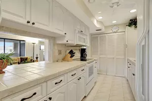 330 SE 20th Ave, Deerfield Beach, FL 33441 - Photo 7