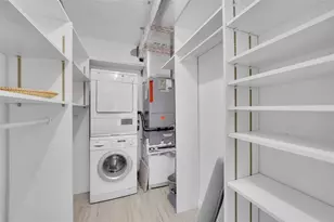 95 N Birch Rd, Fort Lauderdale, FL 33304 - Photo 17