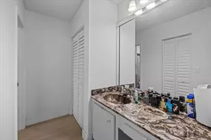 8337 NW 37th Pl, Sunrise, FL 33351 - Photo 15