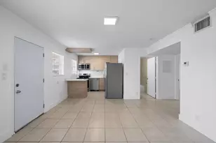 110 SE 2nd St, Hallandale Beach, FL 33009 - Photo 3