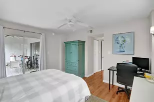 2208 S Cypress Bend Dr, Pompano Beach, FL 33069 - Photo 17