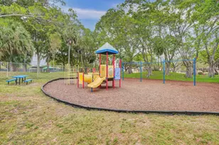 2208 S Cypress Bend Dr, Pompano Beach, FL 33069 - Photo 39