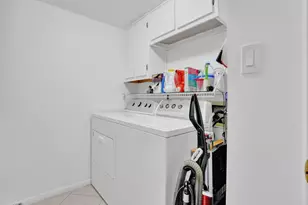 2208 S Cypress Bend Dr, Pompano Beach, FL 33069 - Photo 29