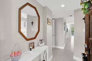 2208 S Cypress Bend Dr, Pompano Beach, FL 33069 - Photo 31