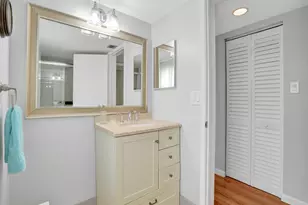 2208 S Cypress Bend Dr, Pompano Beach, FL 33069 - Photo 21