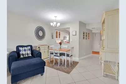 2208 S Cypress Bend Drive #401, Pompano Beach, FL 33069 - Photo 9