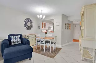 2208 S Cypress Bend Dr, Pompano Beach, FL 33069 - Photo 9