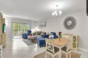 2208 S Cypress Bend Dr, Pompano Beach, FL 33069 - Photo 5