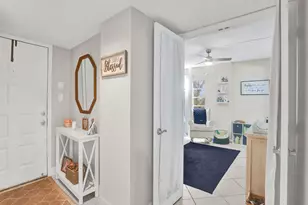 2208 S Cypress Bend Dr, Pompano Beach, FL 33069 - Photo 23