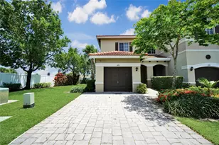 378 NE 47th Pl, Deerfield Beach, FL 33064 - Photo 1