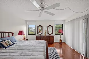 2205 S Cypress Bend Dr, Pompano Beach, FL 33069 - Photo 21